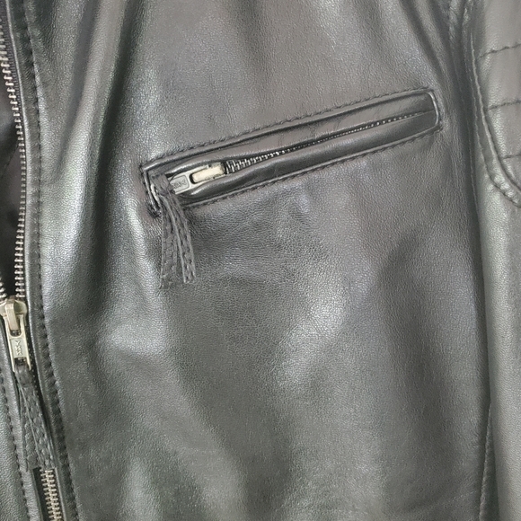 Men’s Black Leather Crew Neck Biker Jacket - Picture 11 of 13